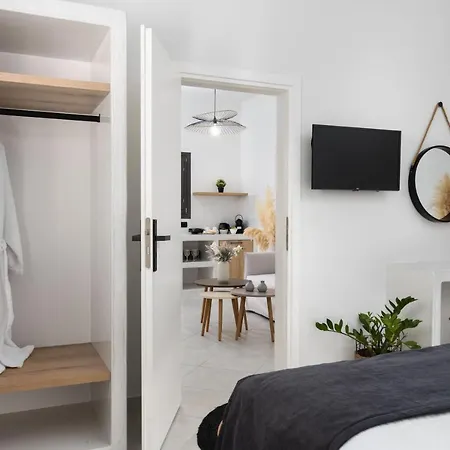 アパート Almira Luxury ペリヴォラス