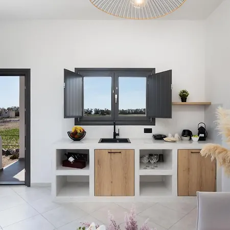 Almira Luxury Апартаменты