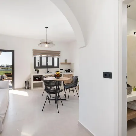 Almira Luxury Периволос