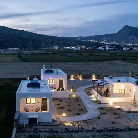 Almira Luxury アパート ペリヴォラス