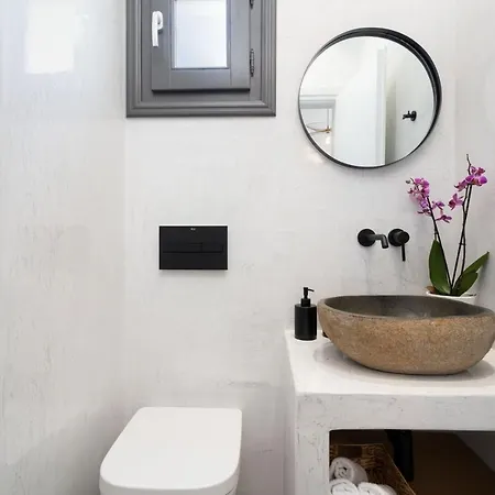 Almira Luxury Apartment Perivolos (Santorini)