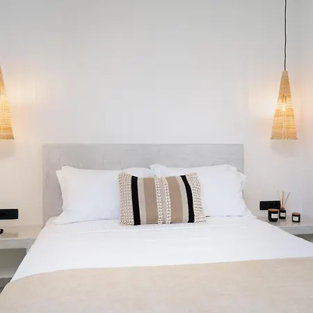 Almira Luxury