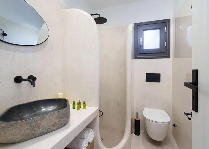 Almira Luxury Apartment