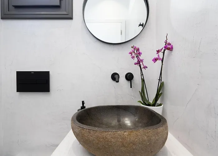 Almira Luxury Apartment Perivolos (Santorini)