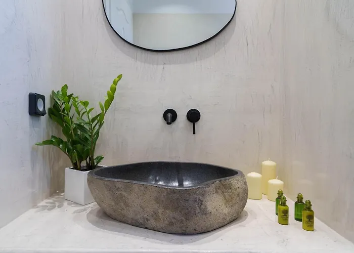 Almira Luxury * Perivolos (Santorini)