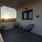 Апартаменты Almira Luxury Периволос