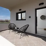 Almira Luxury