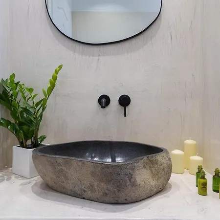 Almira Luxury * Perivolos (Santorini)
