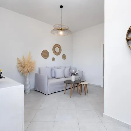 Almira Luxury