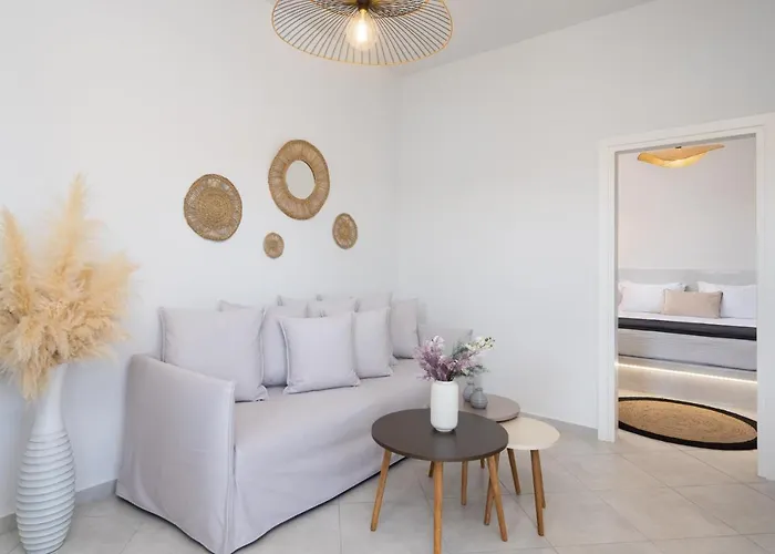 Almira Luxury Perivolos