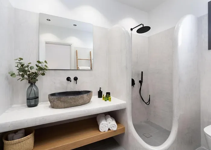 Almira Luxury Apartament Perivolos